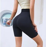 Load image into Gallery viewer, Short de yoga noir taille haute pour femme