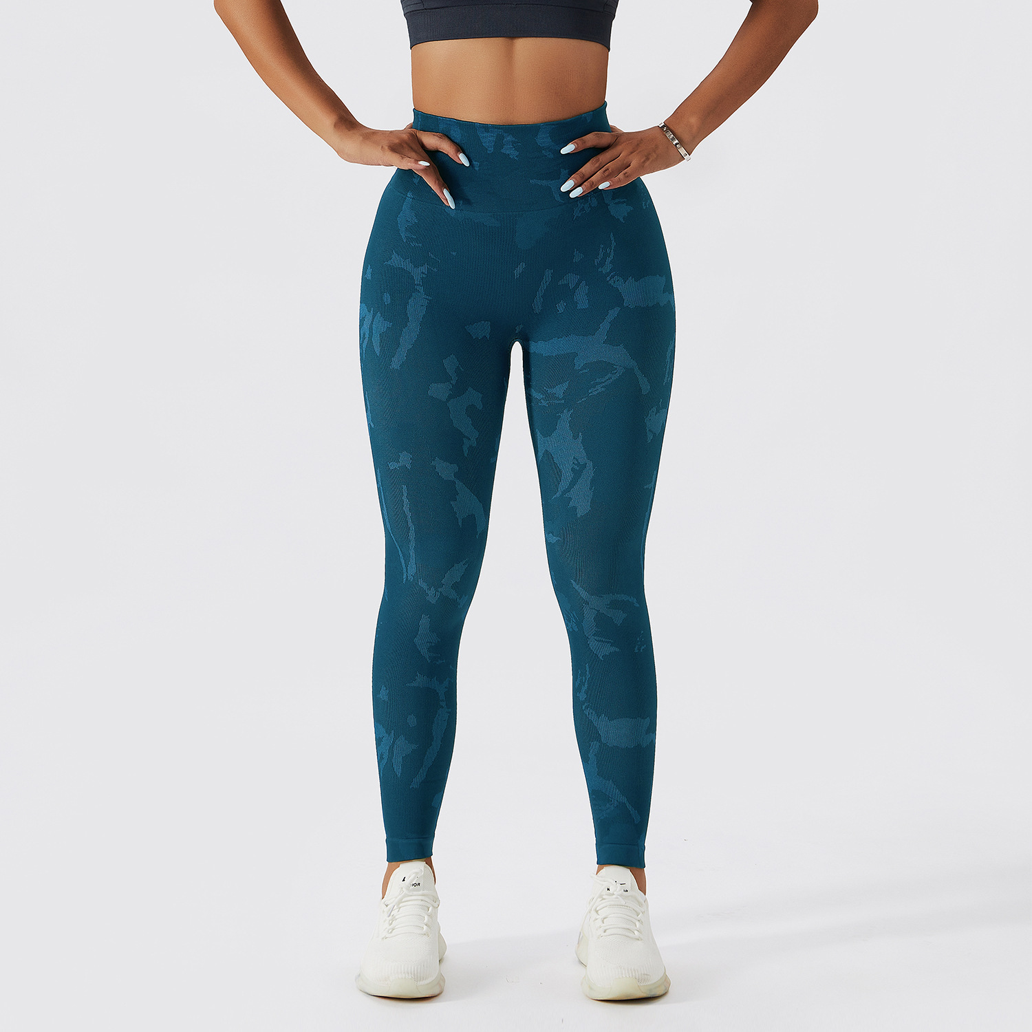 Women’s Camouflage Fitness Leggings | Quick-Dry & Peach Hip-Lifting Fit